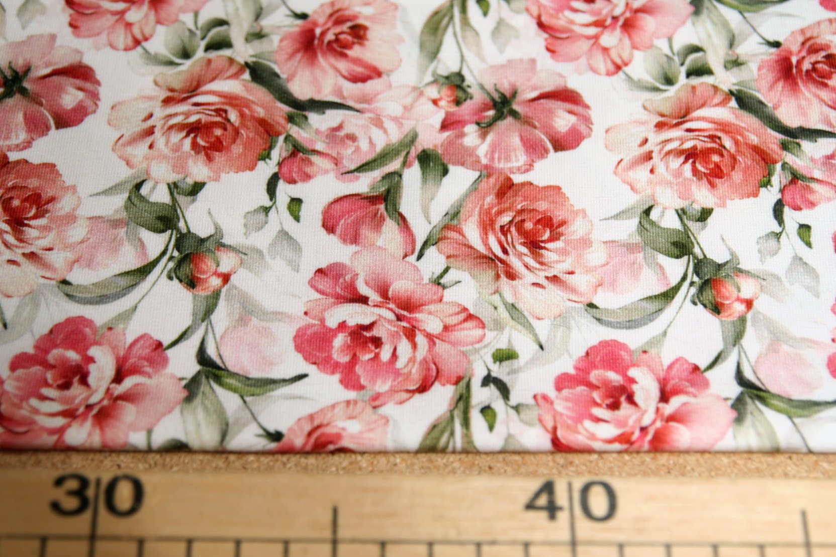 Úplet rozkvetlá elegance