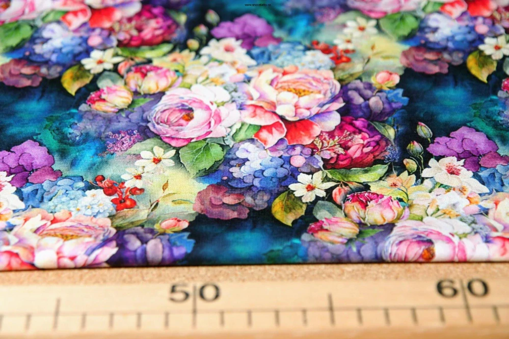 Úplet květinový puget na tmavě modré