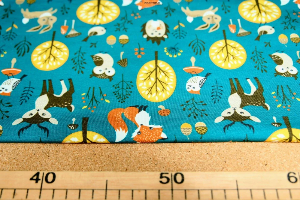 Úplet lesní zvířátka na petrolejové