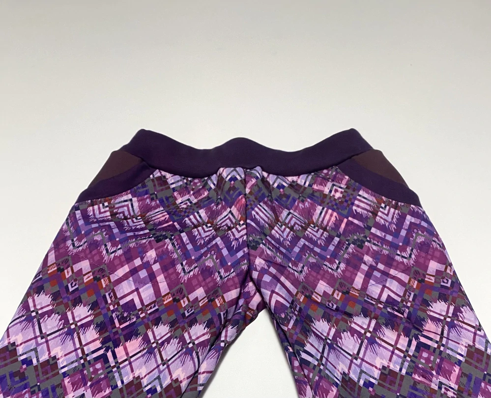 Dětské Softshellové kalhoty vel.92- zig zag fialové
