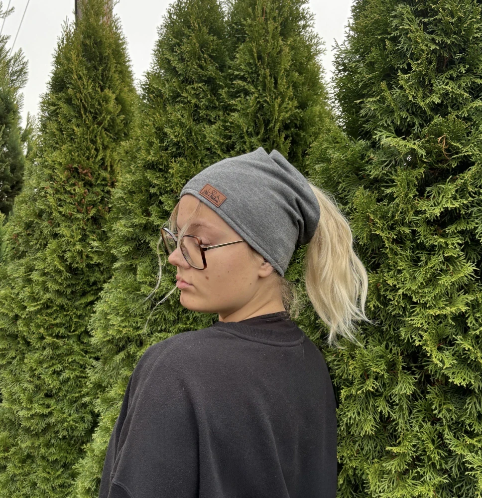 čepice s otvorem na culík, vel 50