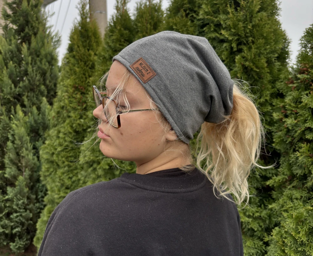 čepice s otvorem na culík, vel 54