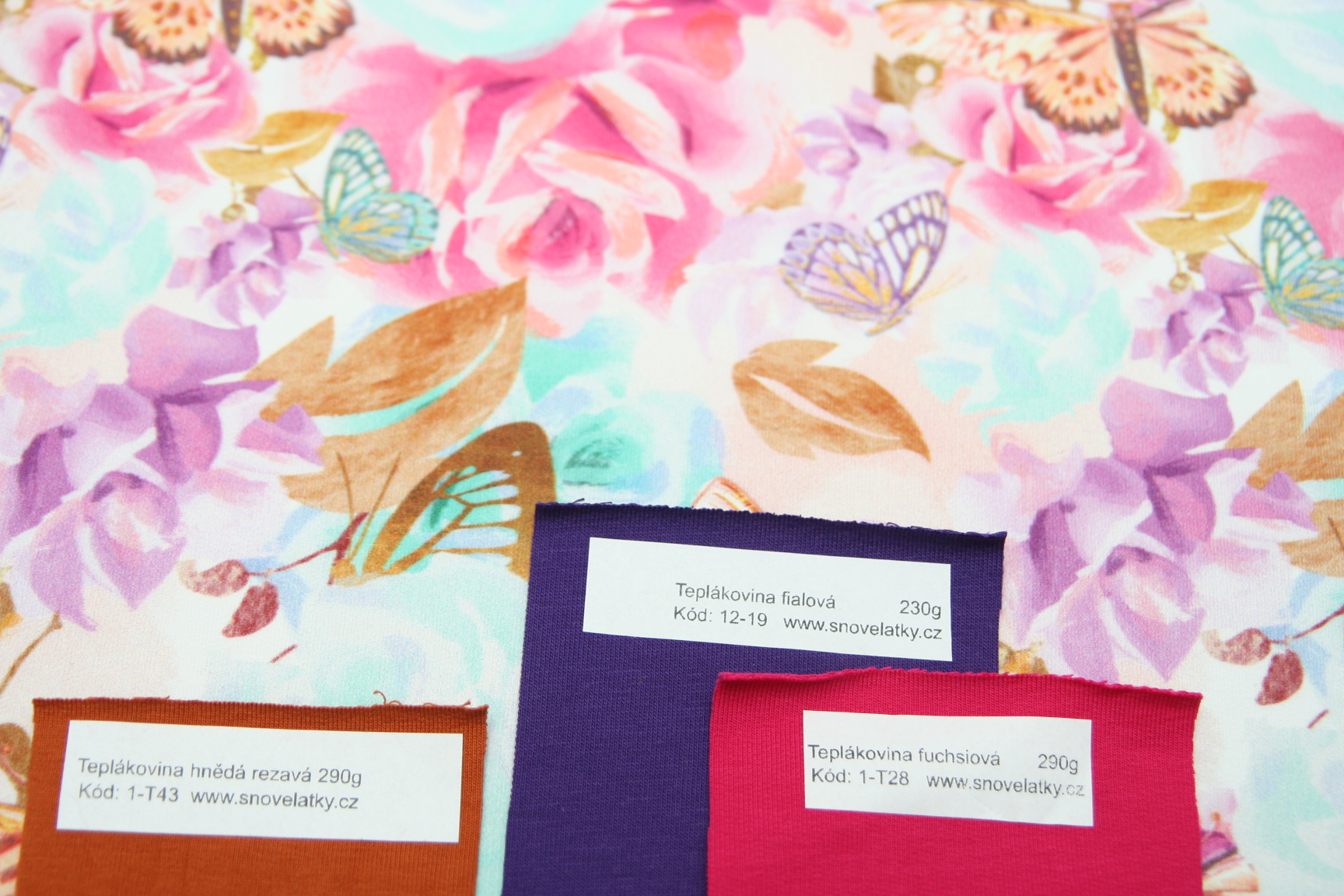 Teplákovina potisk květinová kamufláž s motýlky