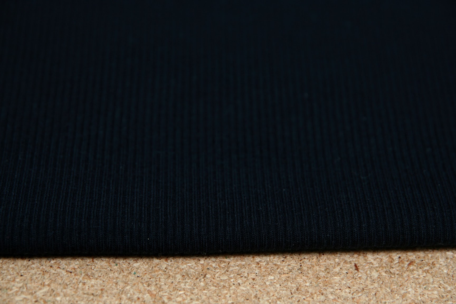 Úplet žebrovaný tmavě modrý navy