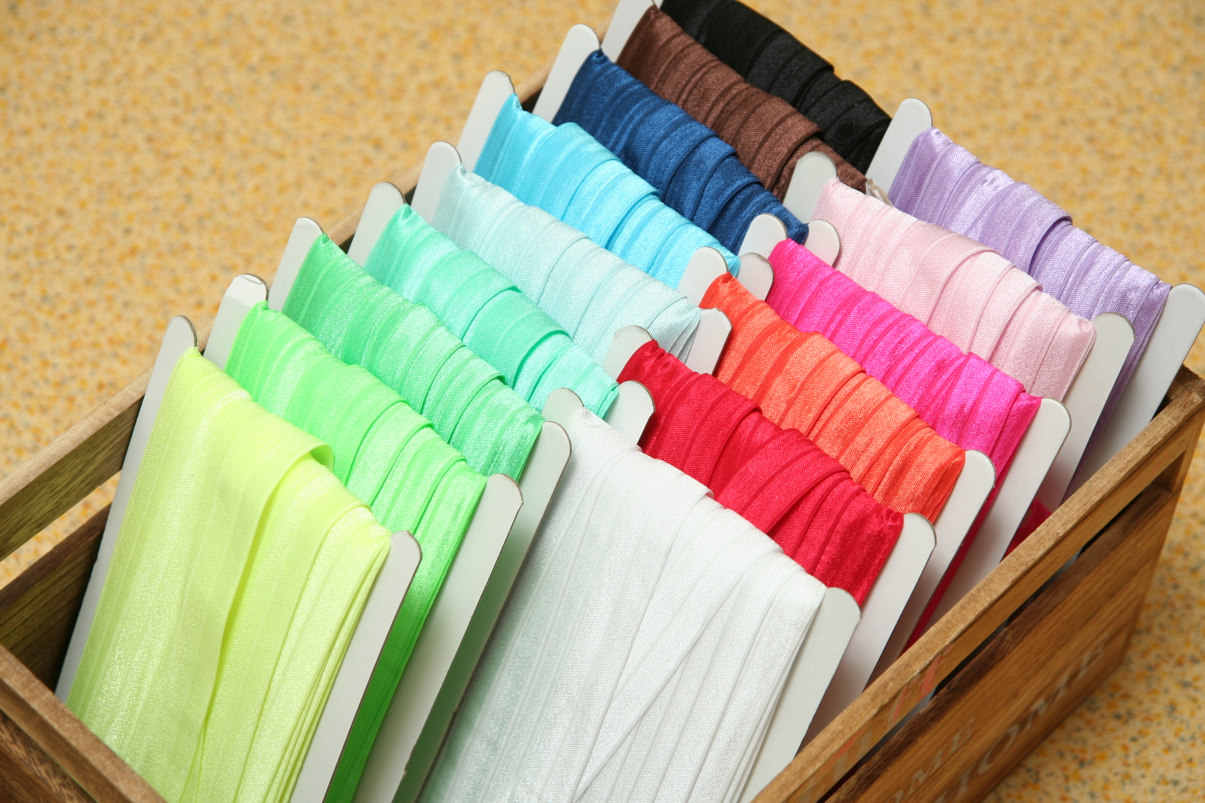 Lemovací pruženka neon zelená 20mm