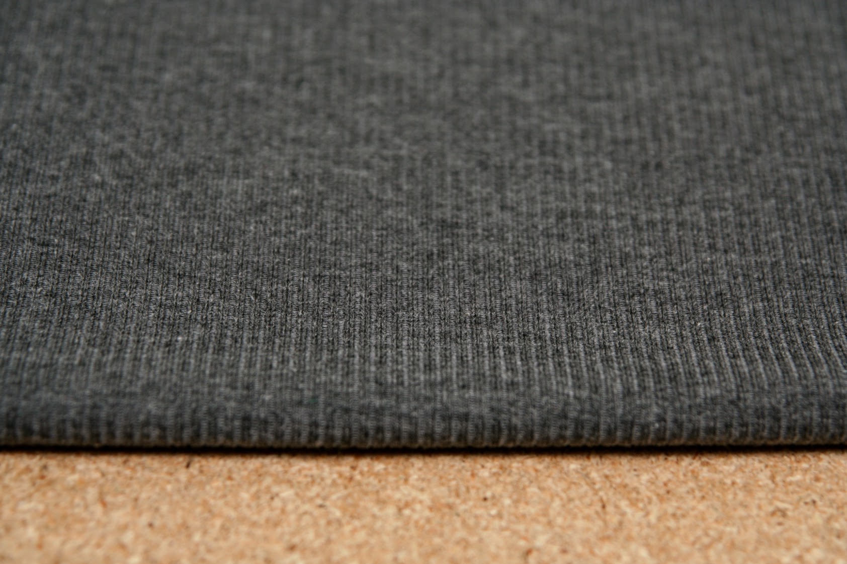 Úplet žebrovaný šedý melé tmavé