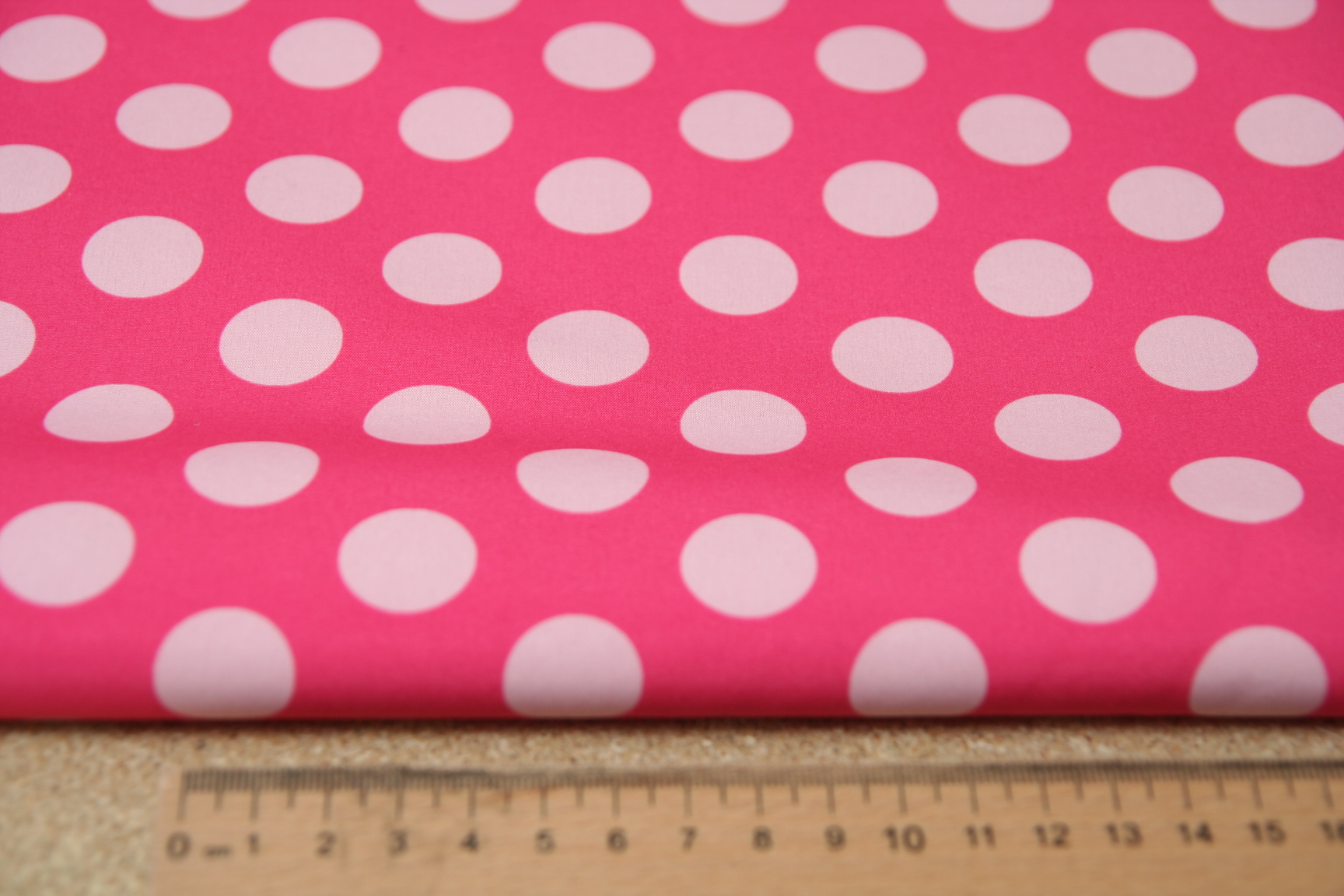 Softshell bílé puntíky na růžové