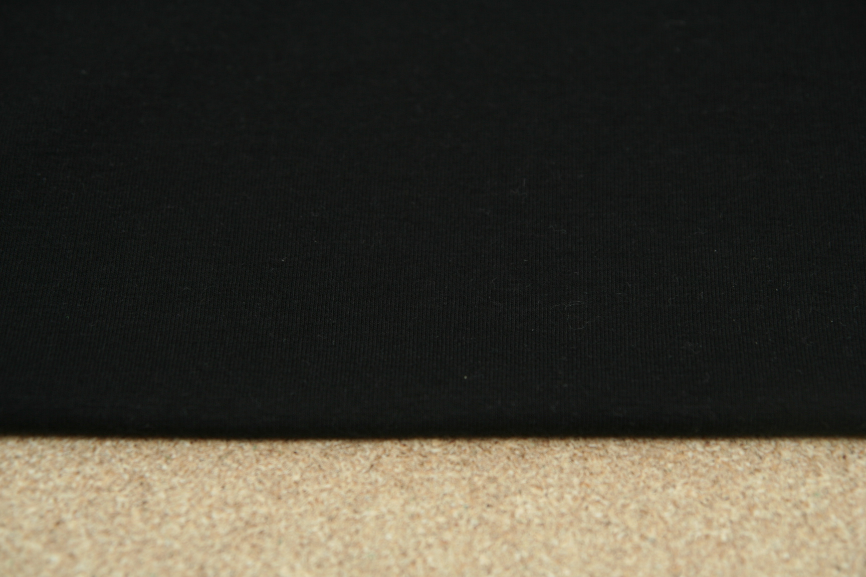 Jednobarevný úplet černý 210 g