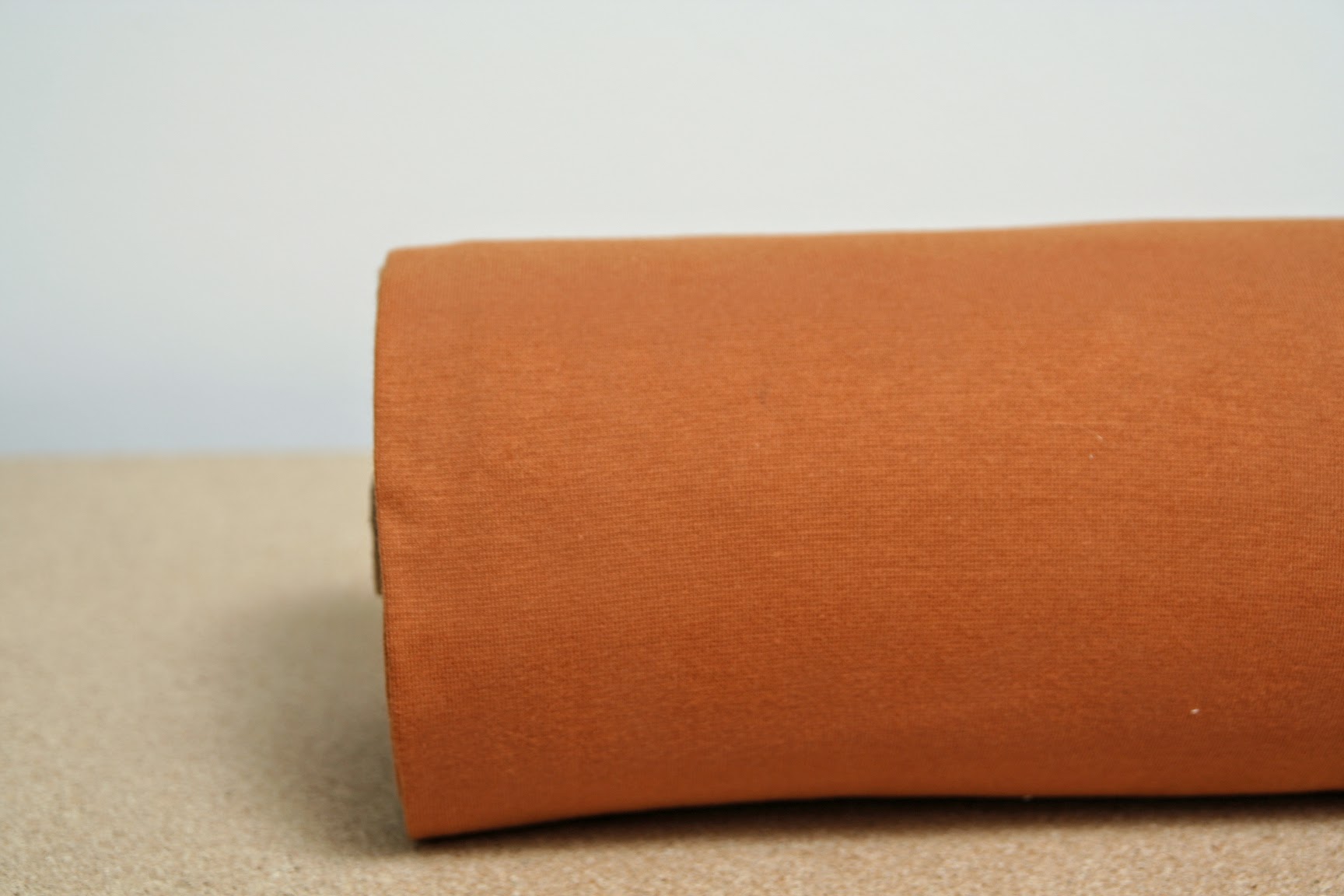 Náplet jednobarevný hnědý karamelový 280 g