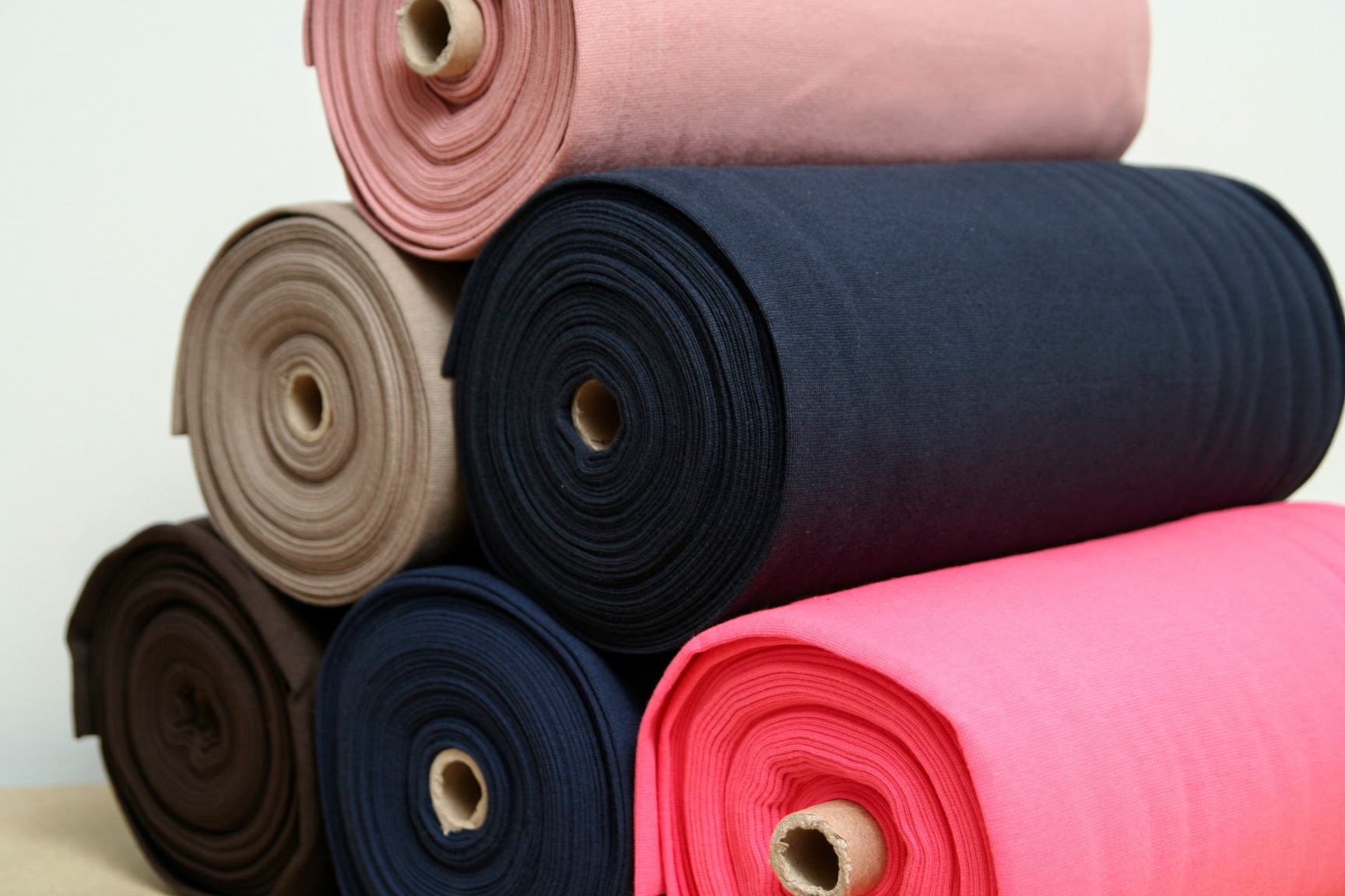 Náplet jednobarevný taupový 280 g