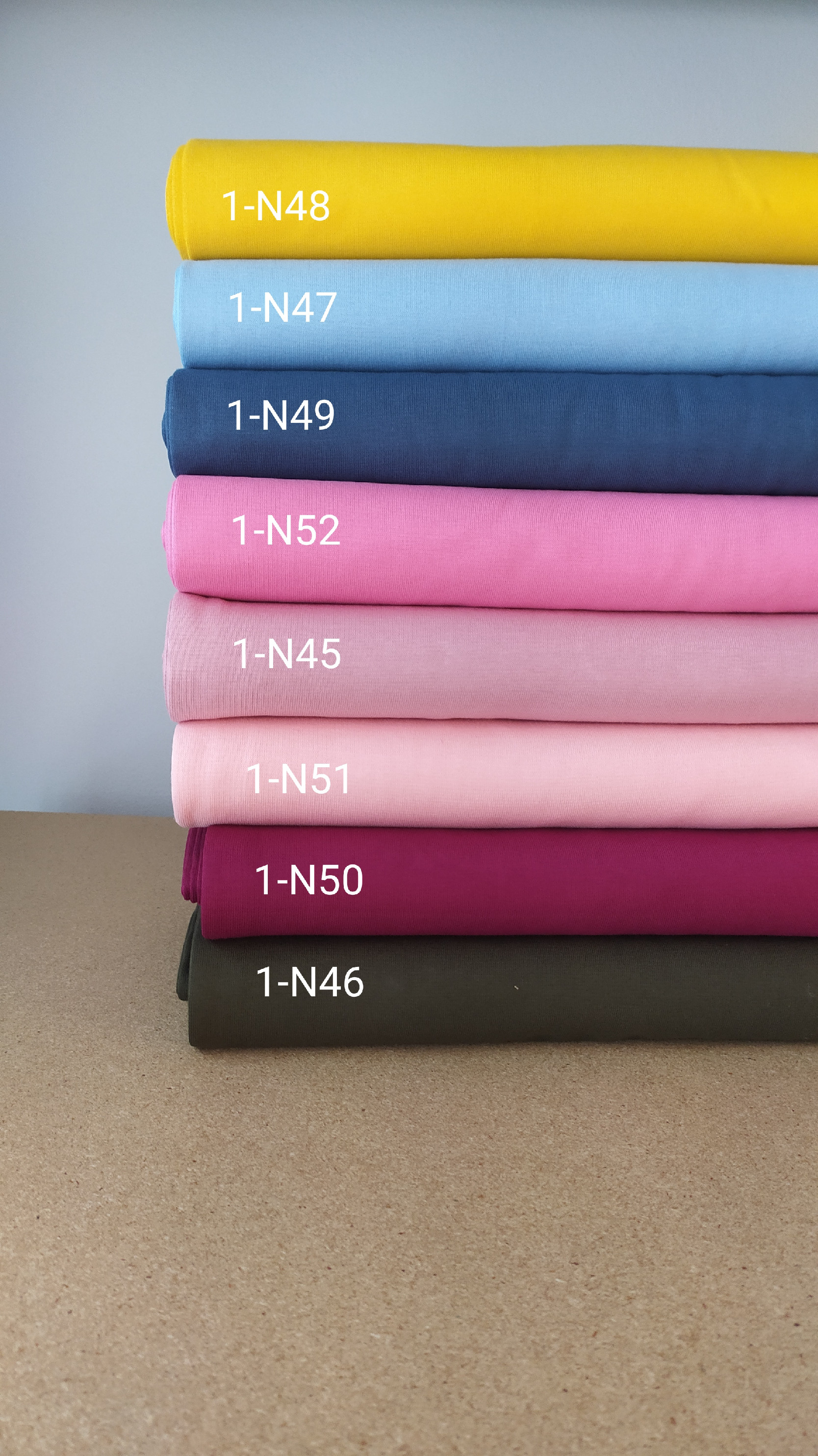 Náplet jednobarevný žlutý žloutkový 260 g