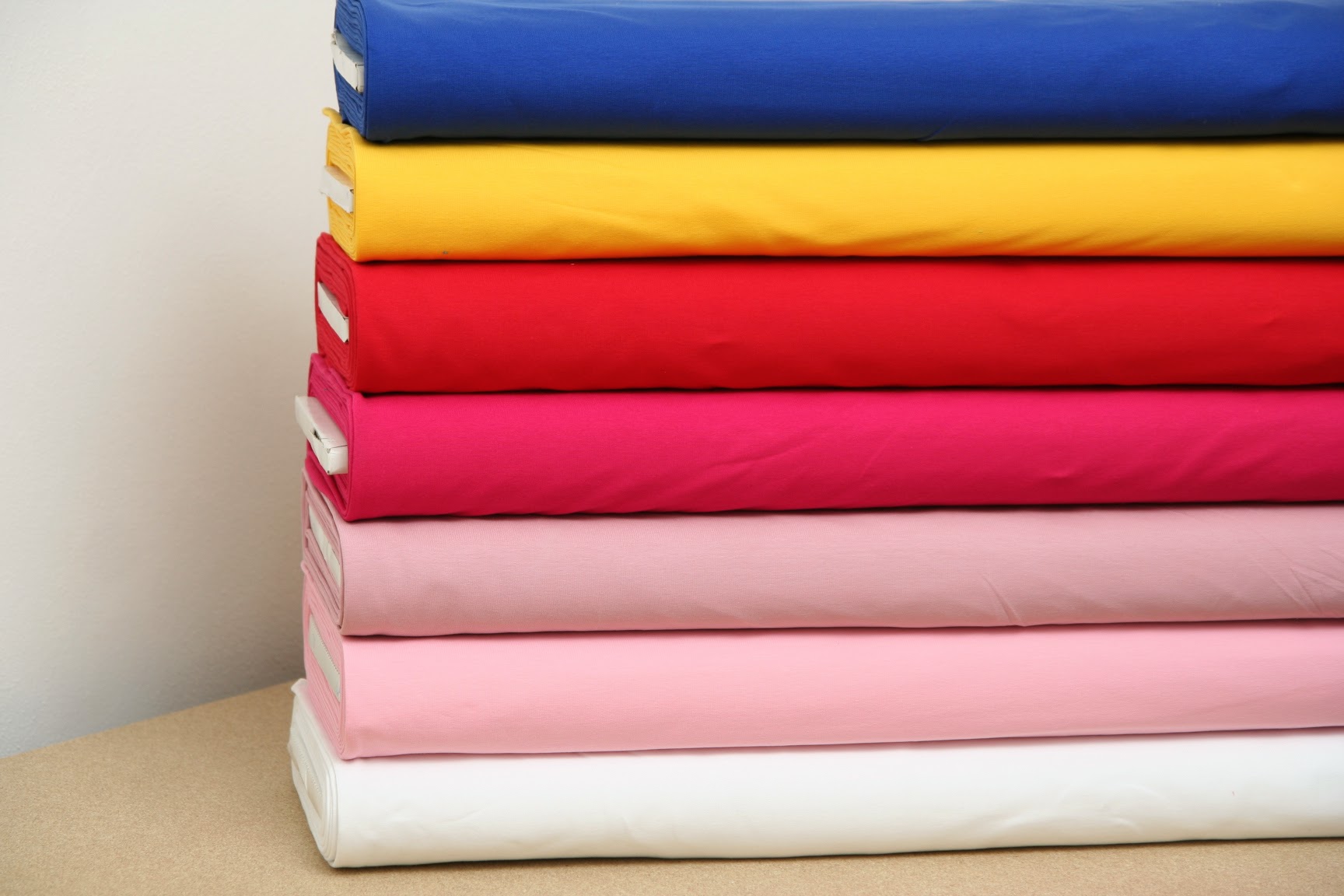 Teplákovina jednobarevná červená 290g