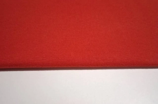Náplet jednobarevný červený 260 g